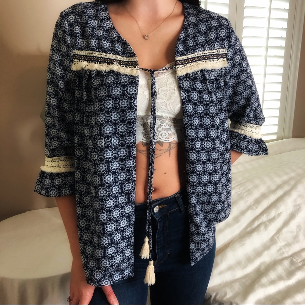 3 LEFT S-L Boho Chic Embroidered Blue Kimono Fringe Top